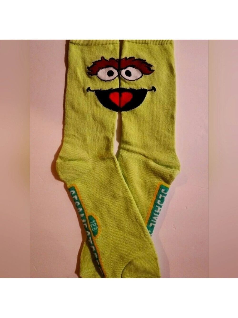 4/$25 New Sesame Street Oscar the Grouch Socks Unisex Novelty Socks - Picture 3 of 3